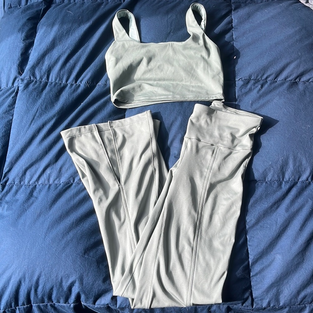 GapFit Eclipse matching athleisure set